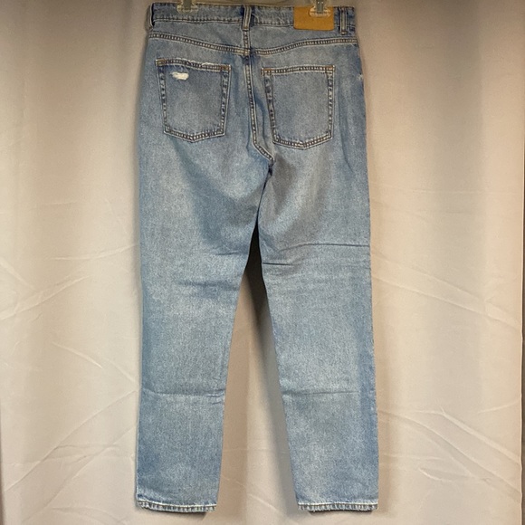 Divided Mom Jean - Picture 3 of 5